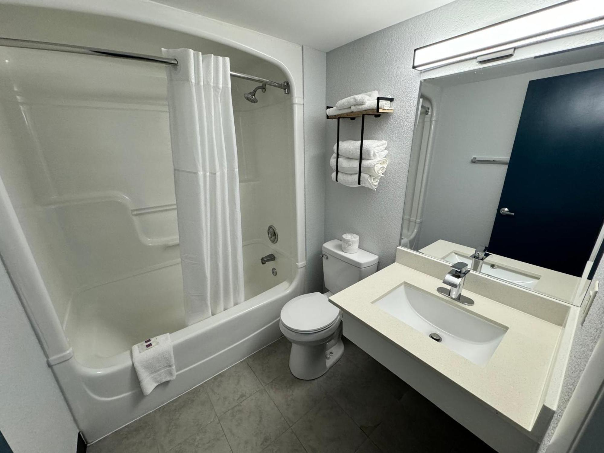 Studio 6 Suites East Syracuse Airport ภายนอก รูปภาพ
